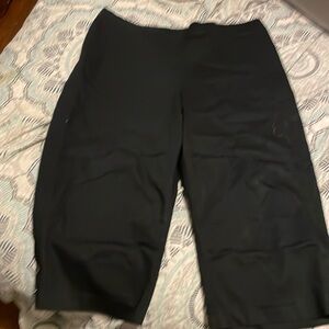 Women’s 16P Alfred Dunner capris